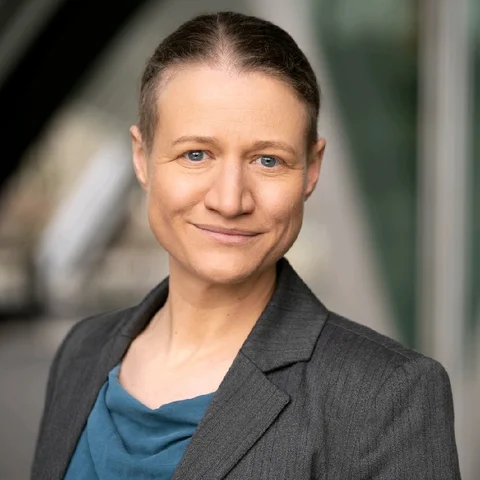 Dr. Theresa Schredelseker